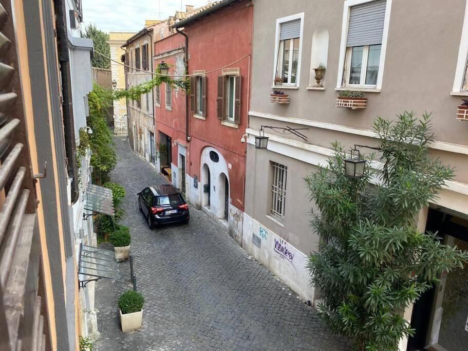 Studio Flat - Piazza San Cosimato By Yourhost روما المظهر الخارجي الصورة